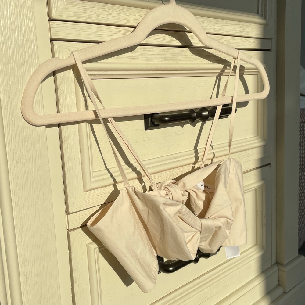 Frame bow cropped top